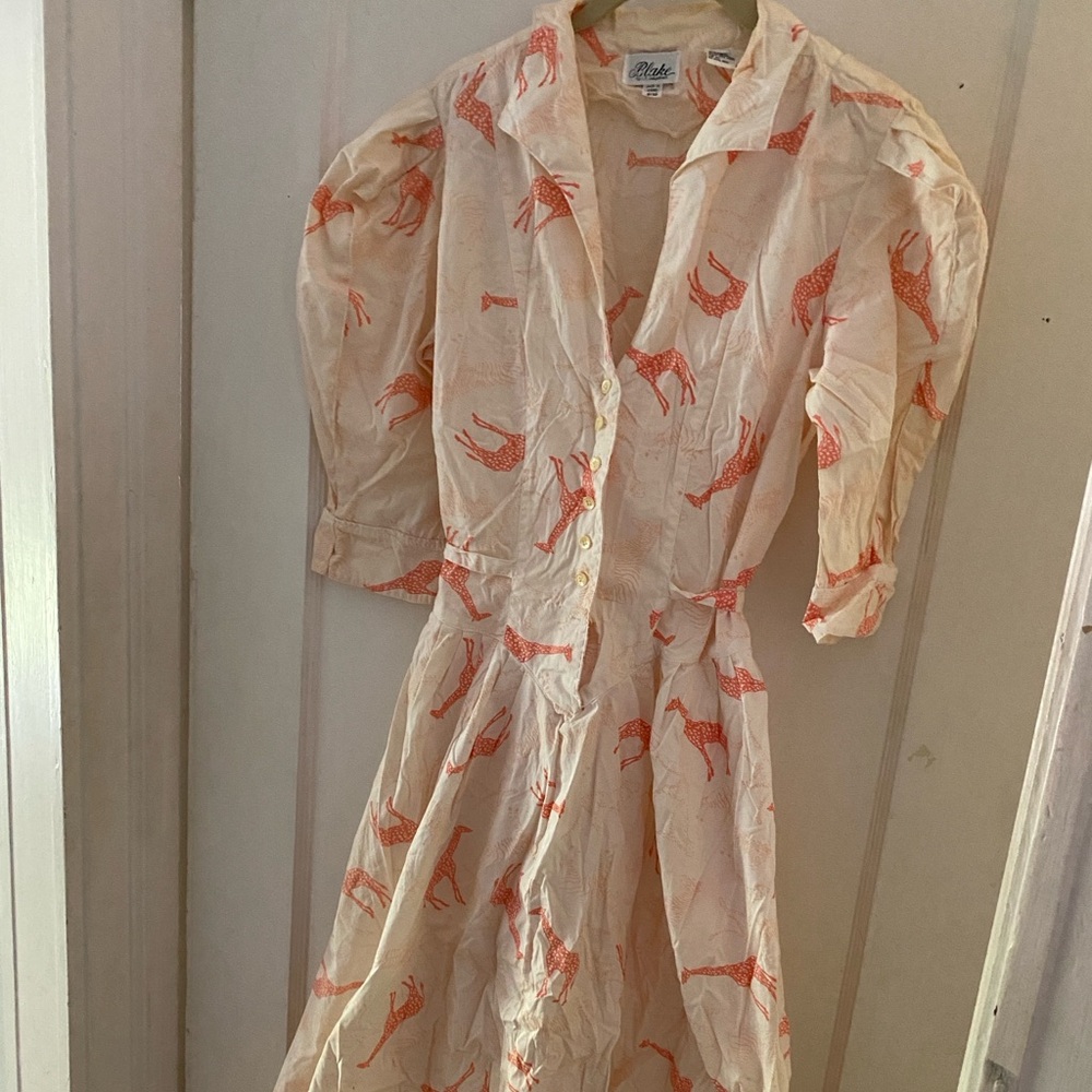 1980s Vintage Giraffe and Zebra Print Dress pale orange and peach size 9/10
